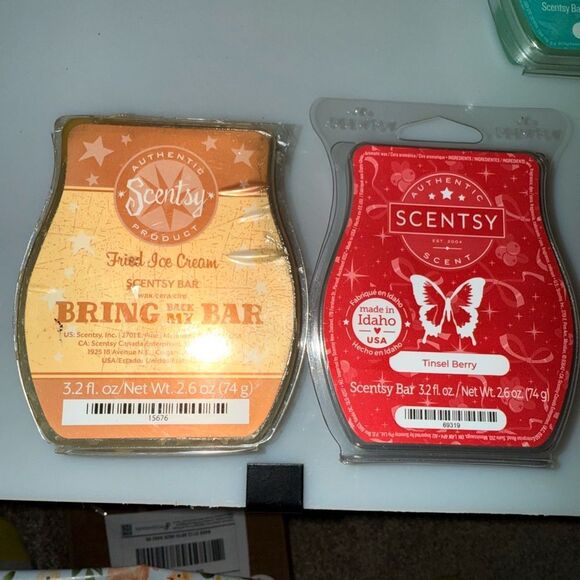 Scentsy Wax Bars - Fried Ice Cream and Tinsel Berry - Picture 1 of 3